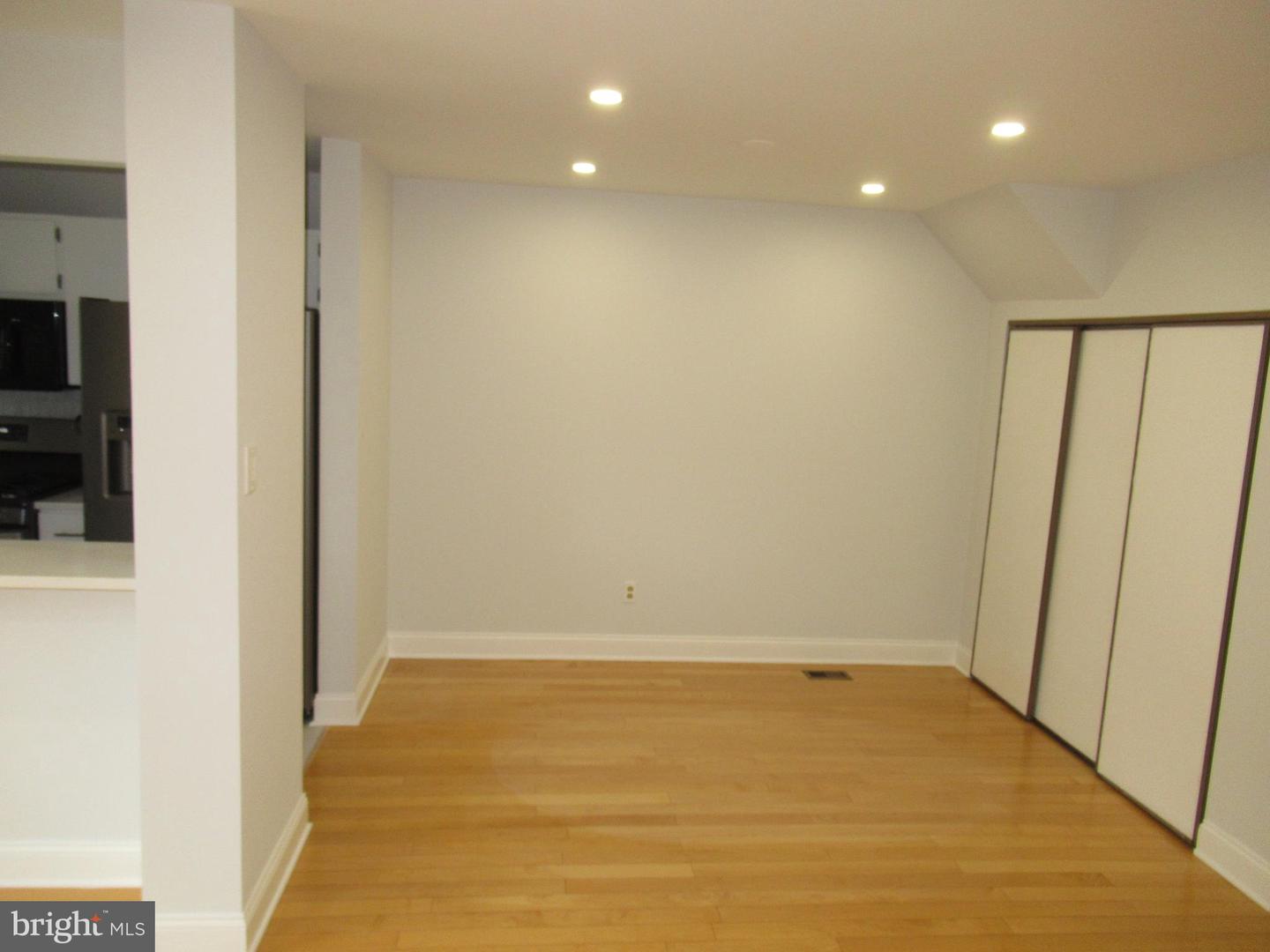 1506 Stoney Ln #b Property Photo 12