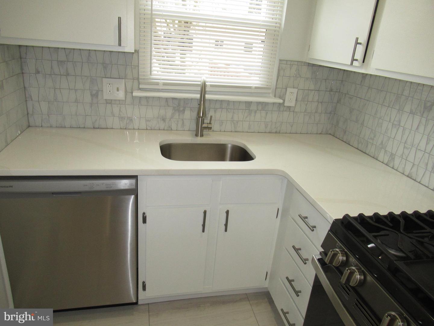 1506 Stoney Ln #b Property Photo 19
