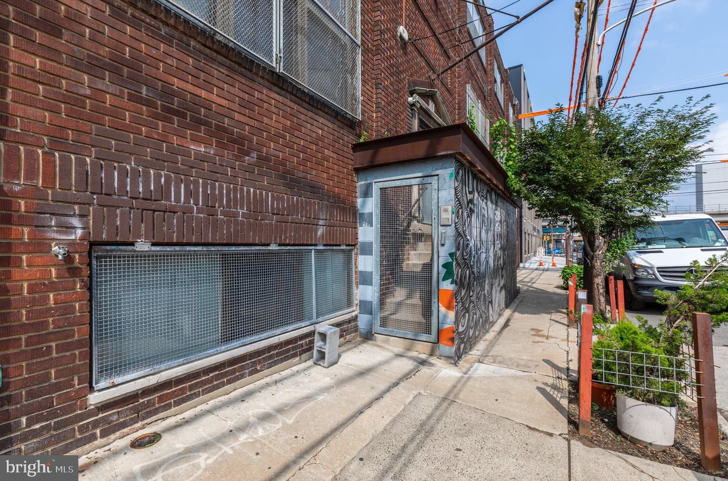 111 W Norris St Property Photo 10