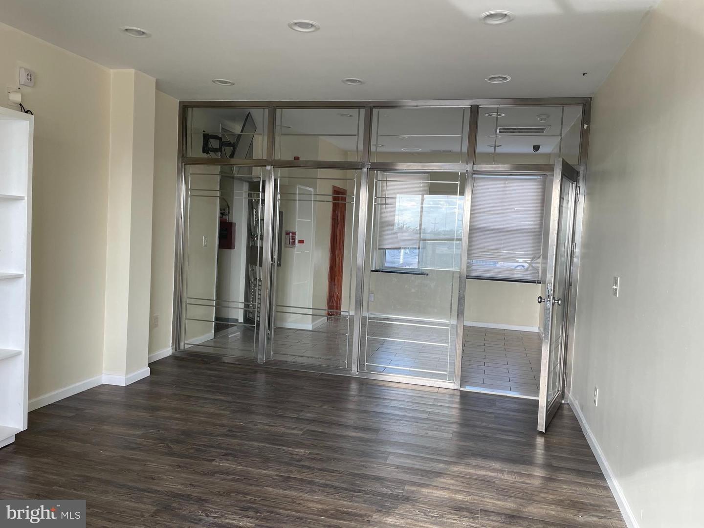 7260-64 Frankford Ave #2nd Floor Property Photo 7