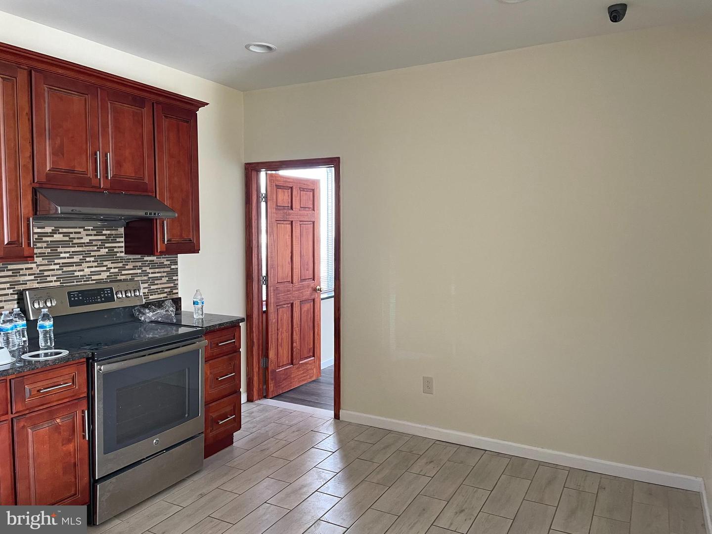 7260-64 Frankford Ave #2nd Floor Property Photo 9