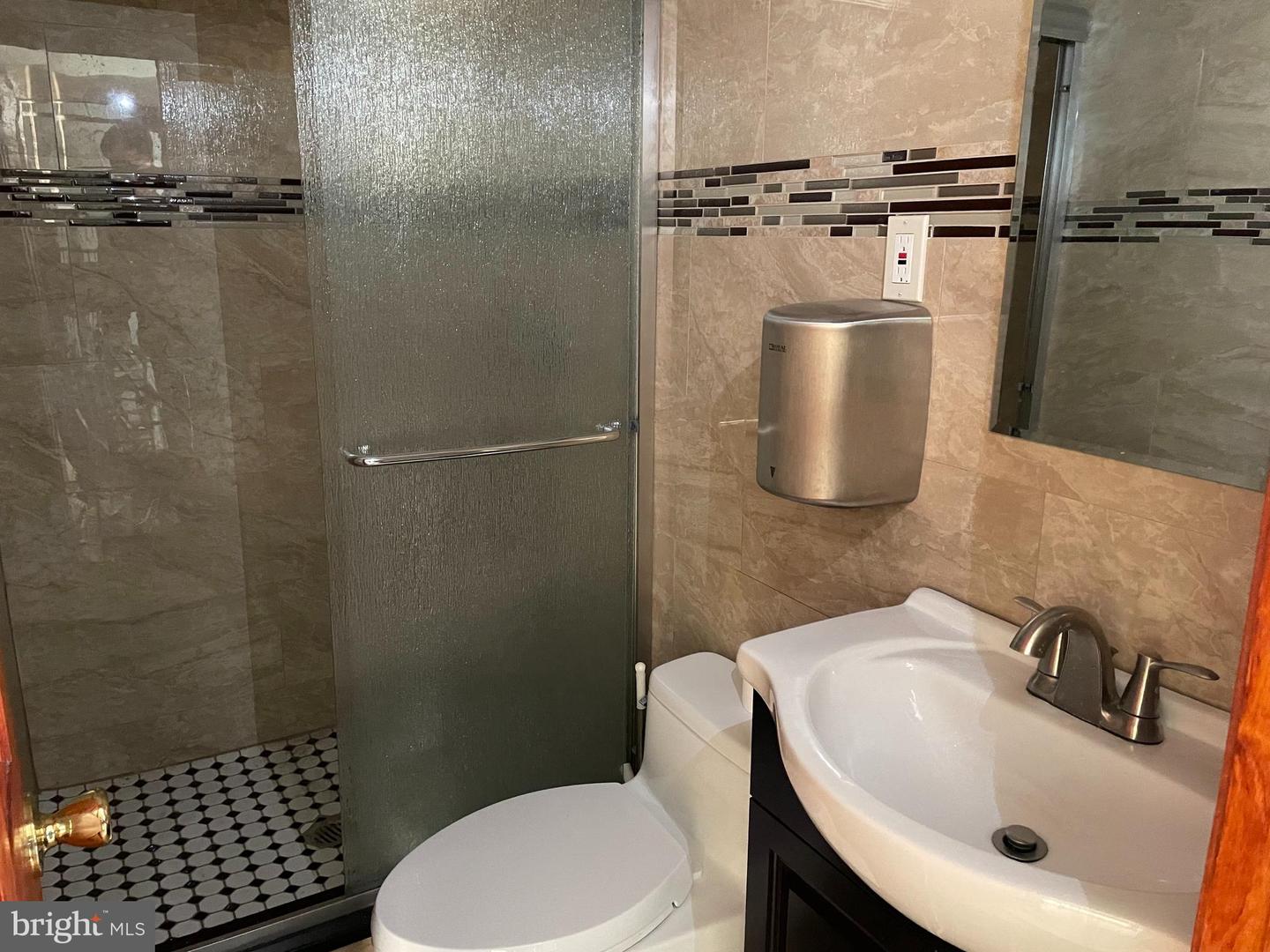 7260-64 Frankford Ave #2nd Floor Property Photo 17