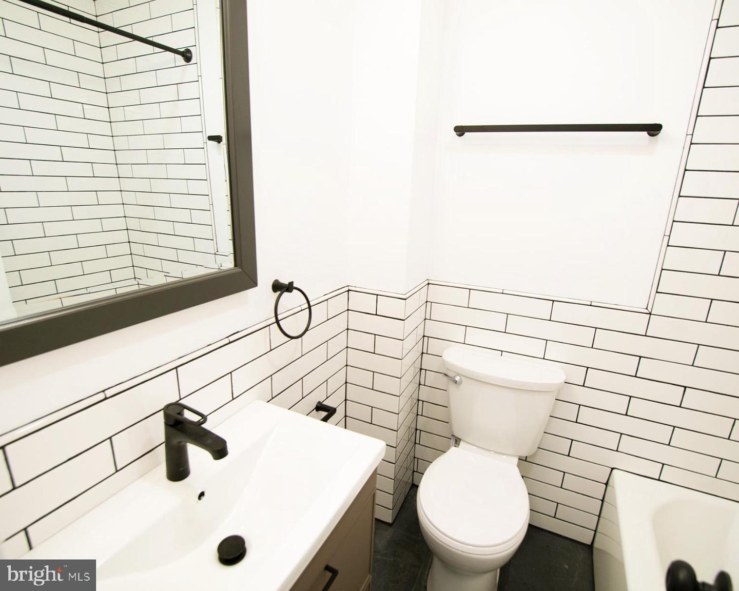 1413 Lombard St Property Photo 21