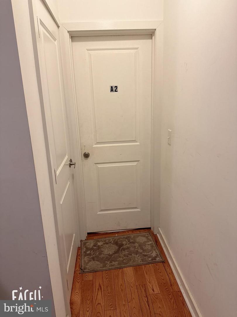 1511 W Seybert St Property Photo 9