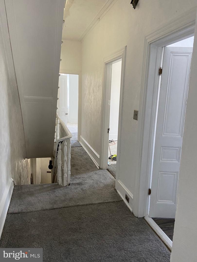 2104 W Ontario St Property Photo 7