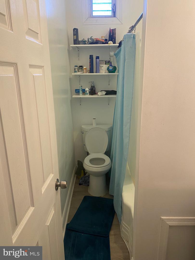 2104 W Ontario St Property Photo 20