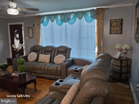 8566 Tolbut St Property Photo 10