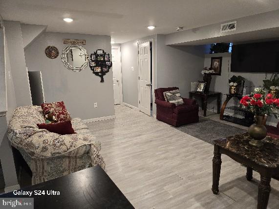 8566 Tolbut St Property Photo 75