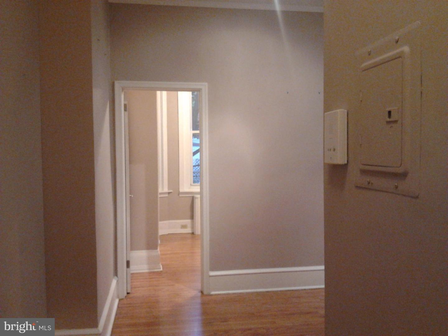1109 Spruce St #3r Property Photo 5