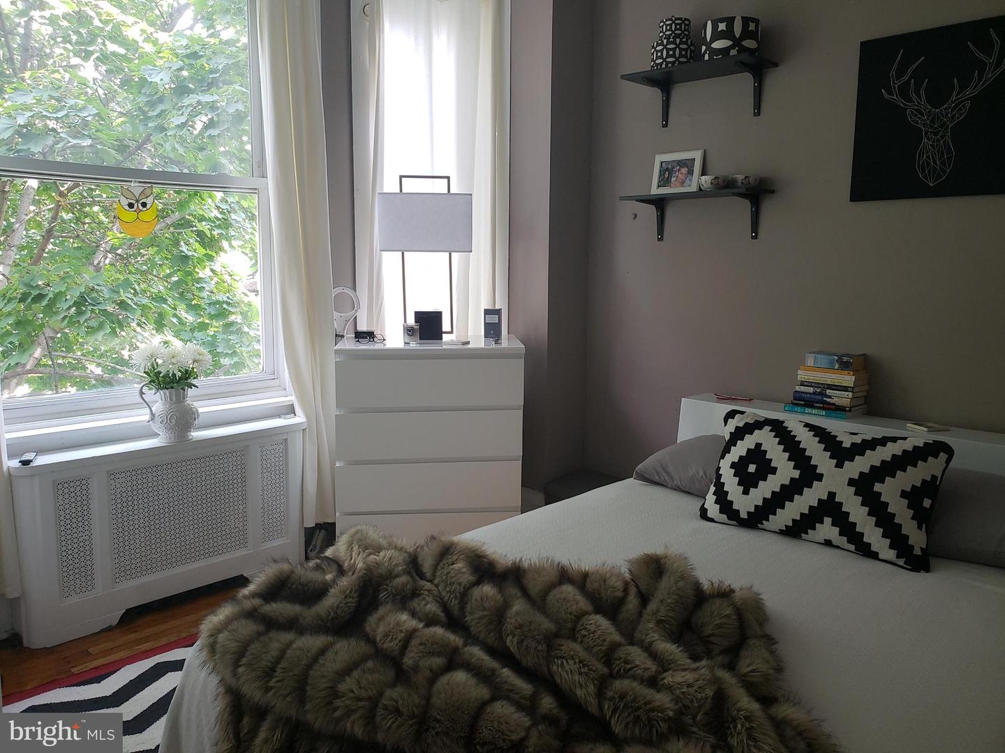 1109 Spruce St #3r Property Photo 6