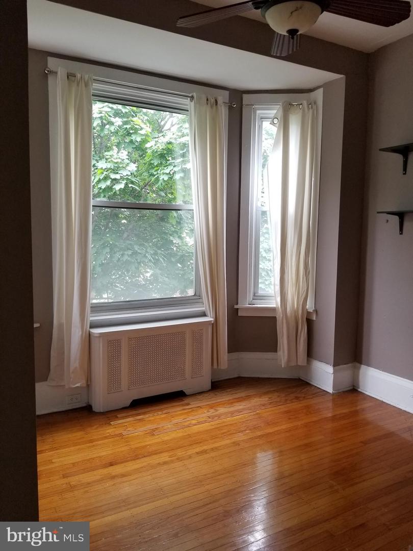 1109 Spruce St #3r Property Photo 7
