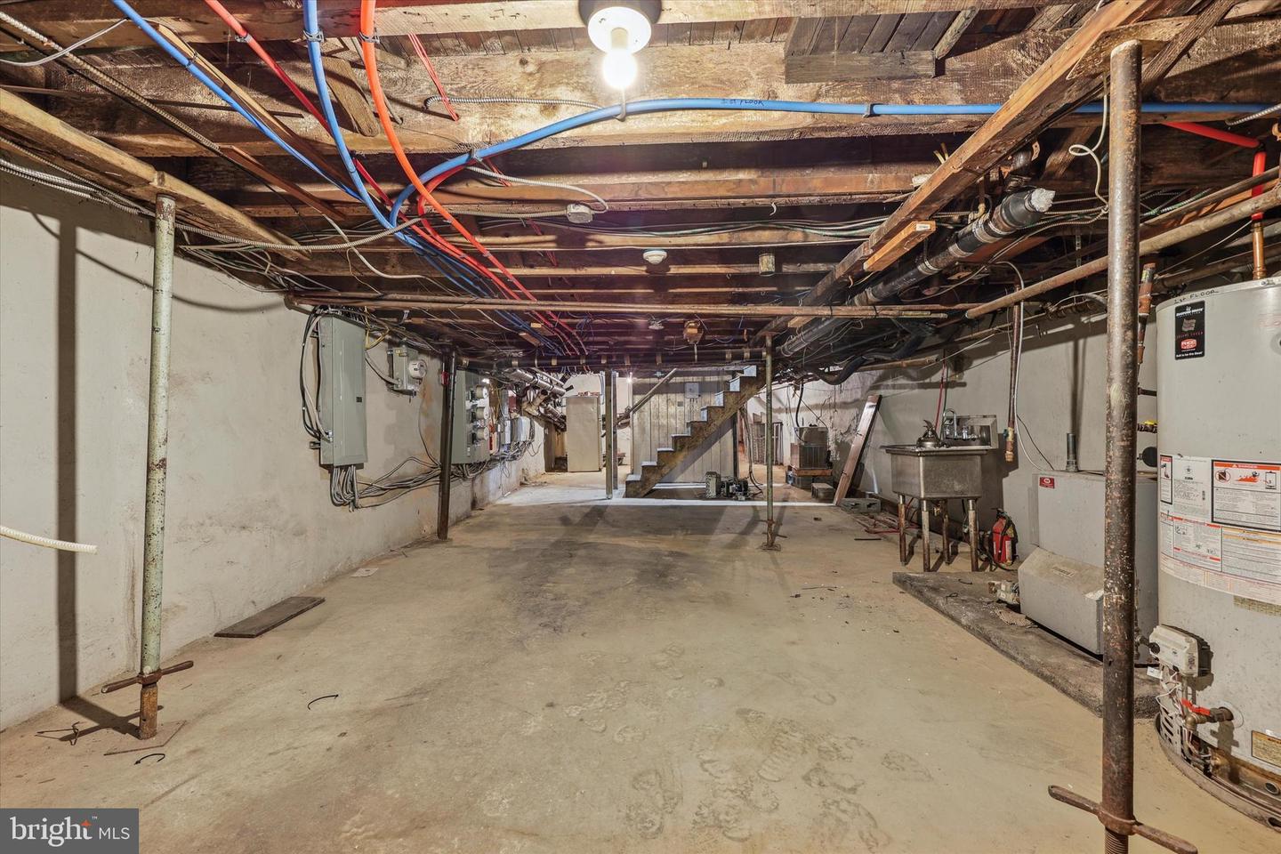 3847 Terrace St Property Photo 12