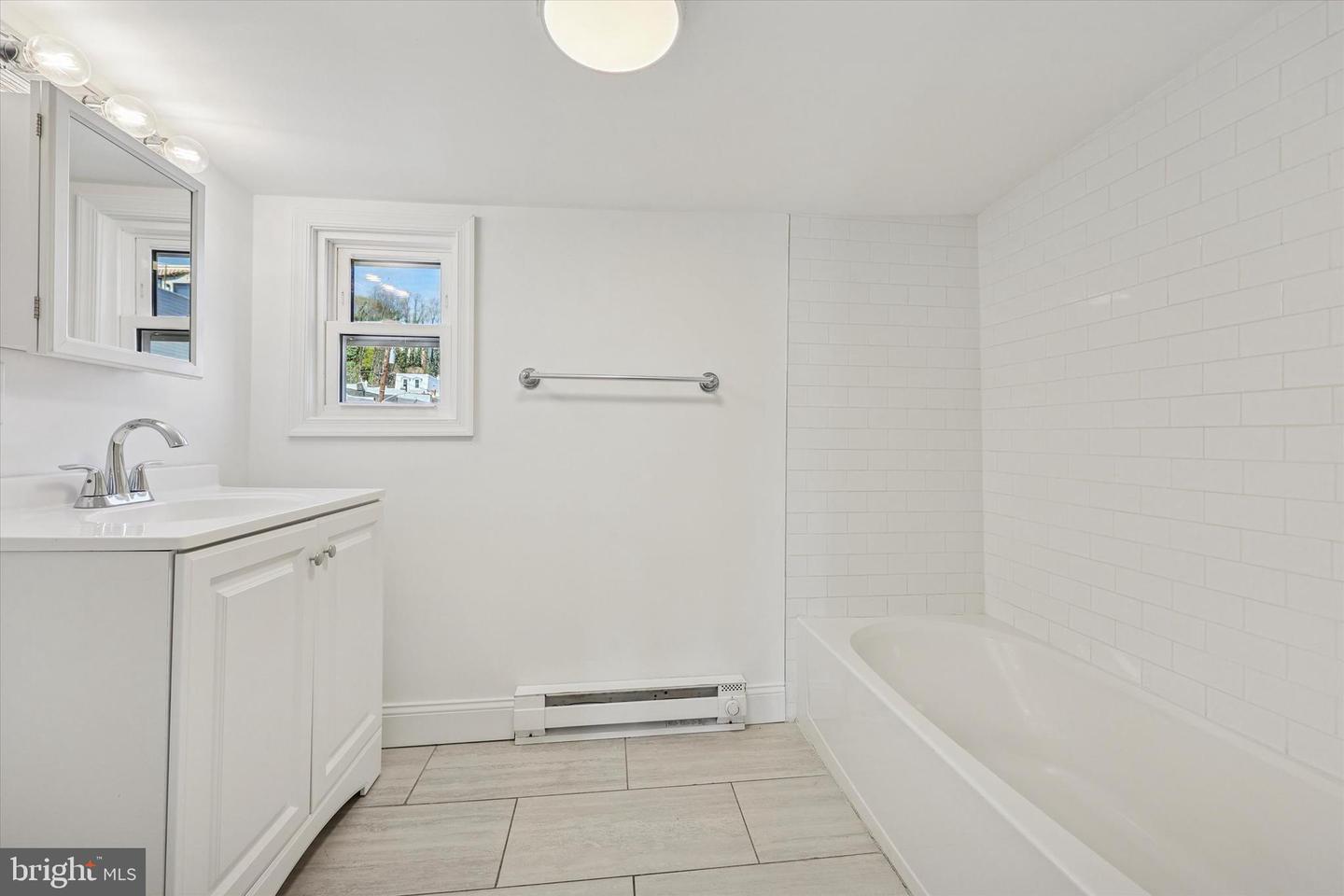 3847 Terrace St Property Photo 26