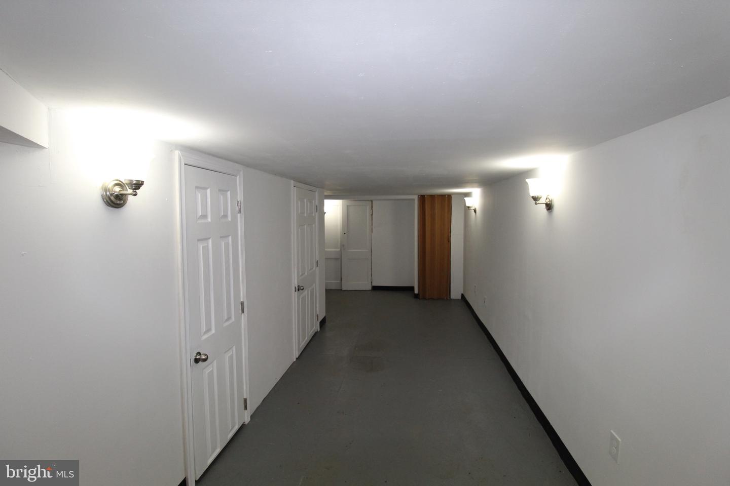3237 N Newkirk St Property Photo 15