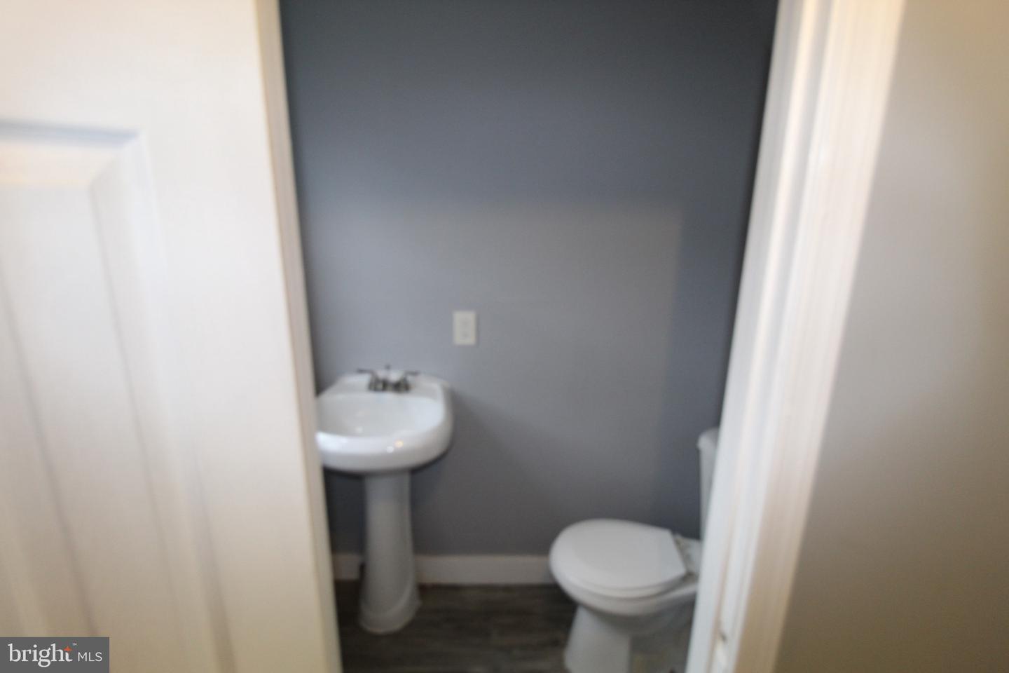3237 N Newkirk St Property Photo 17
