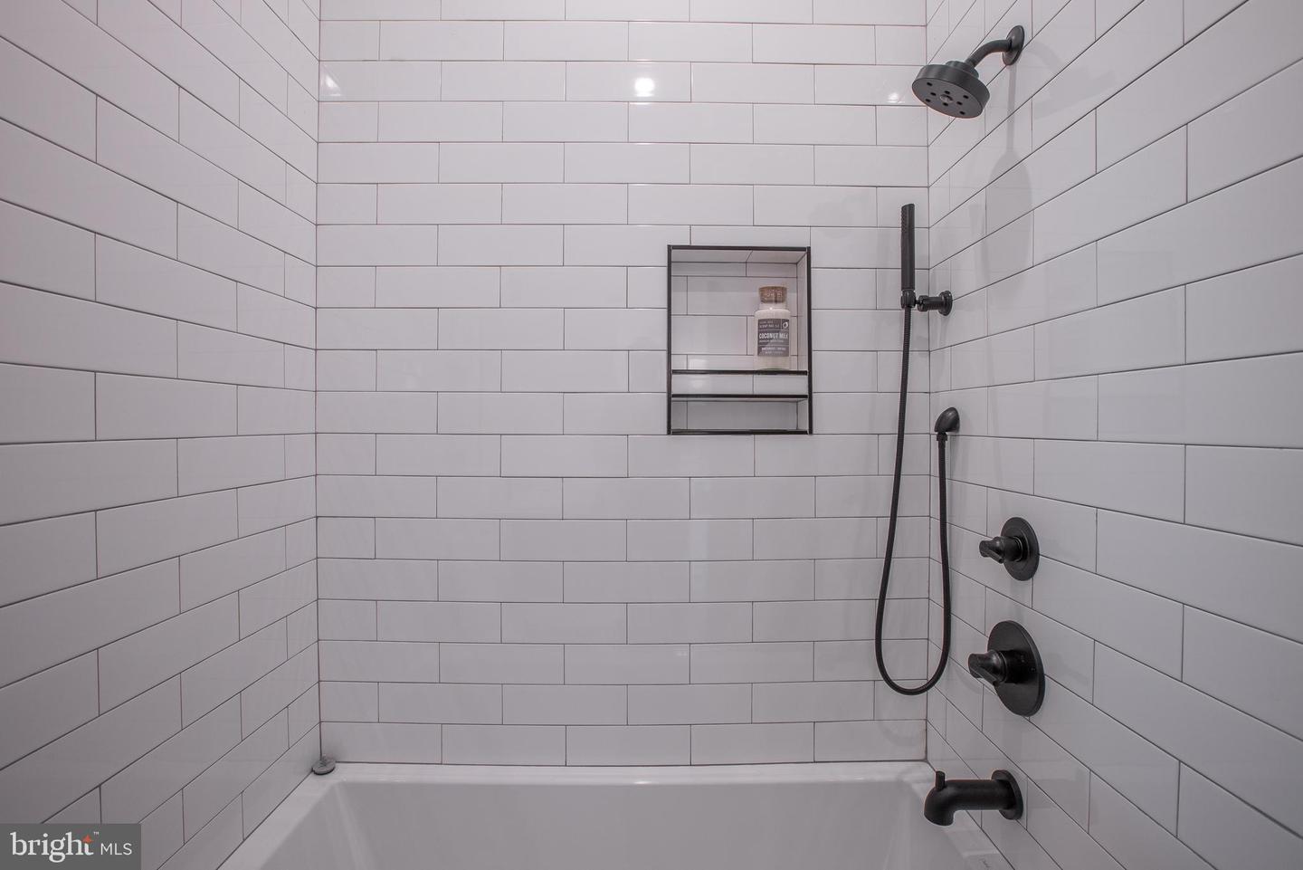 2940 W Thompson St #unit 101 Property Photo 21