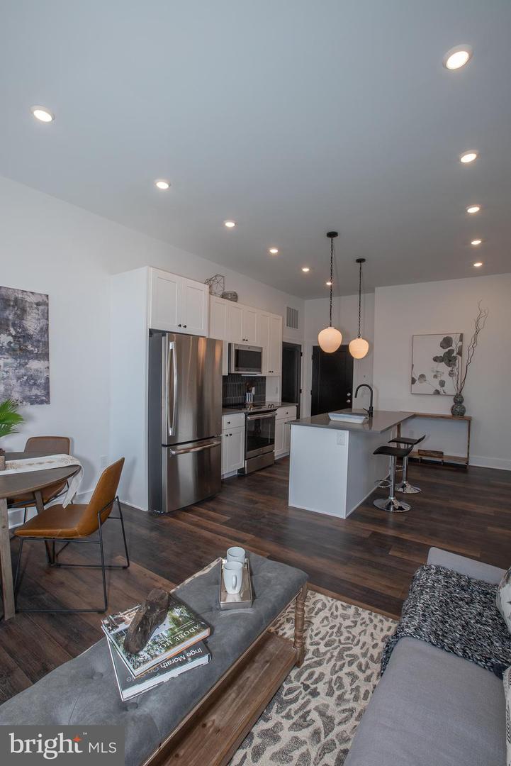 2940 W Thompson St #unit 101 Property Photo 39