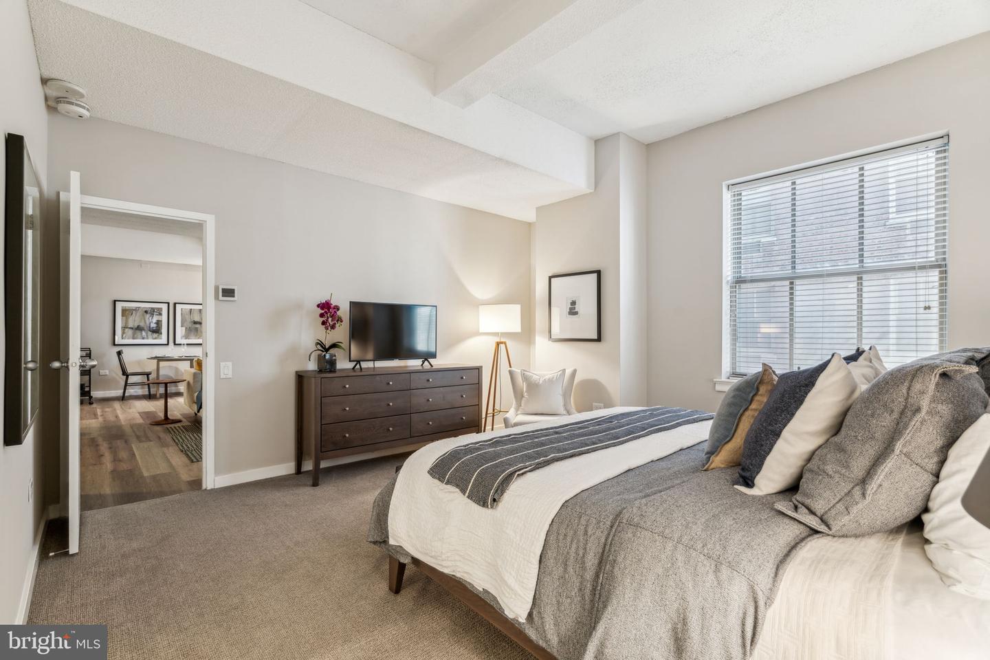 875 Sansom Street #1608 Property Photo 15