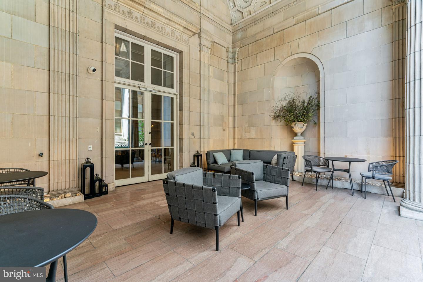 875 Sansom Street #1608 Property Photo 34