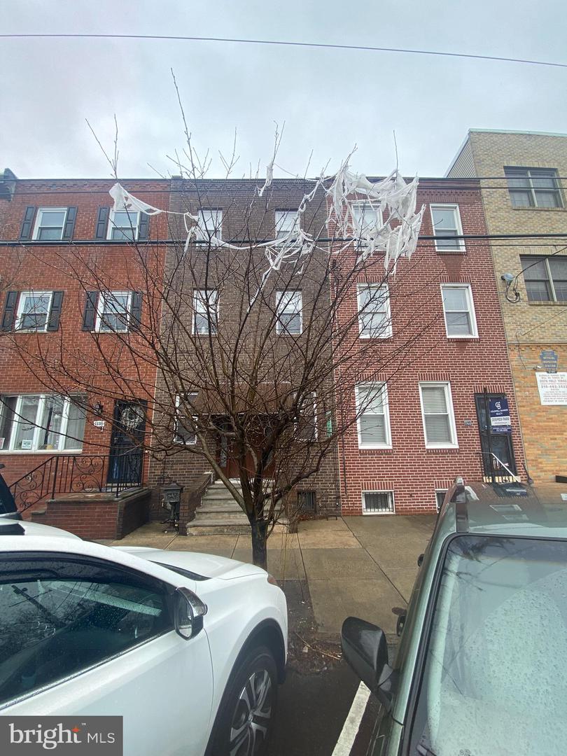 1137 S 11th St Property Photo 1