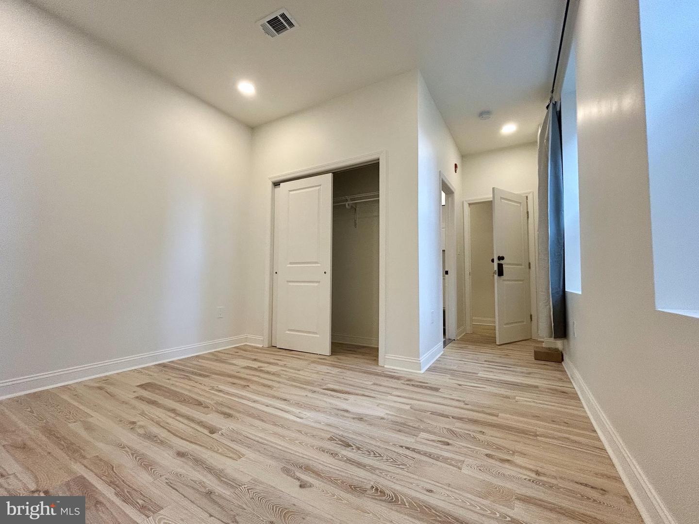 3510 Hamilton St #2w Property Photo 12