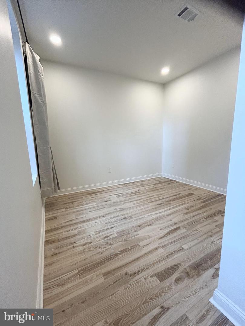3510 Hamilton St #2w Property Photo 15
