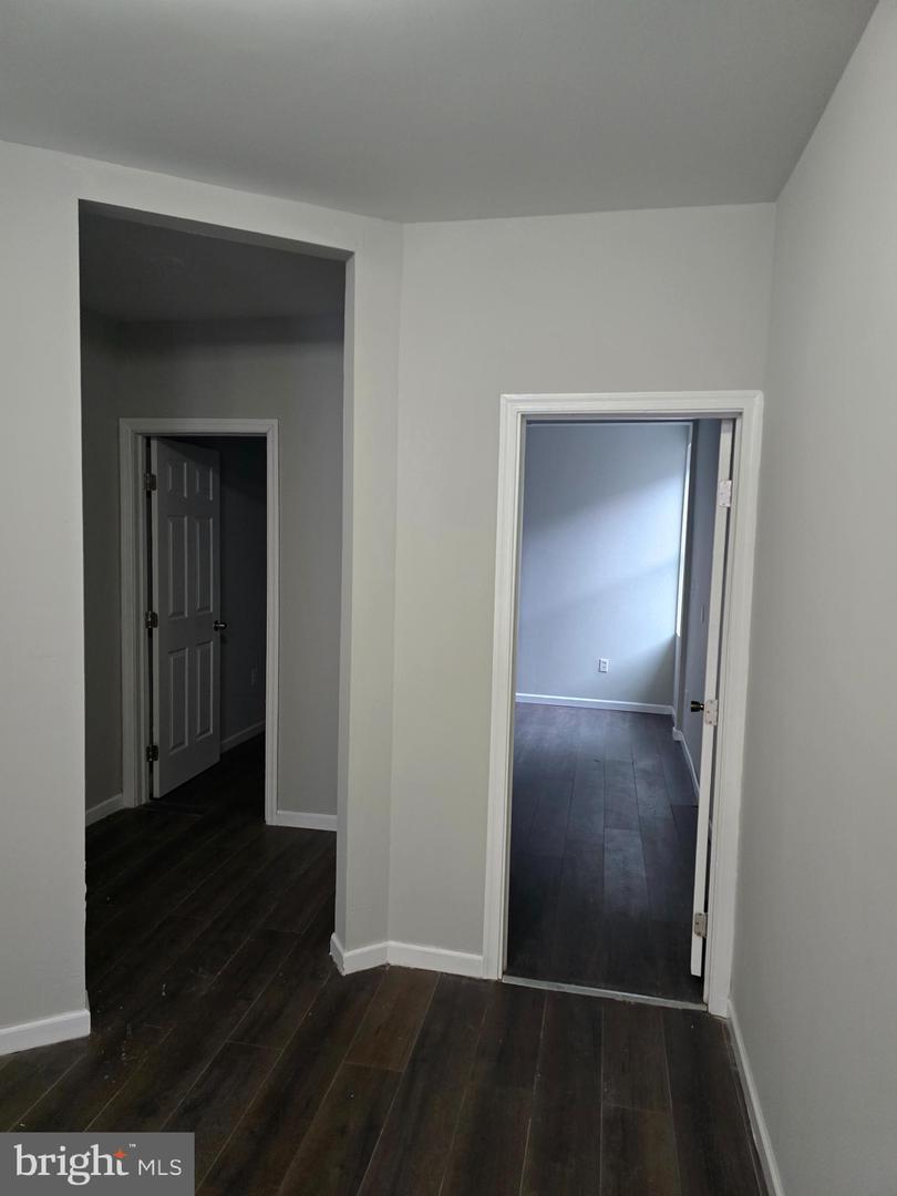 5155 W Thompson St #2 Property Photo 6
