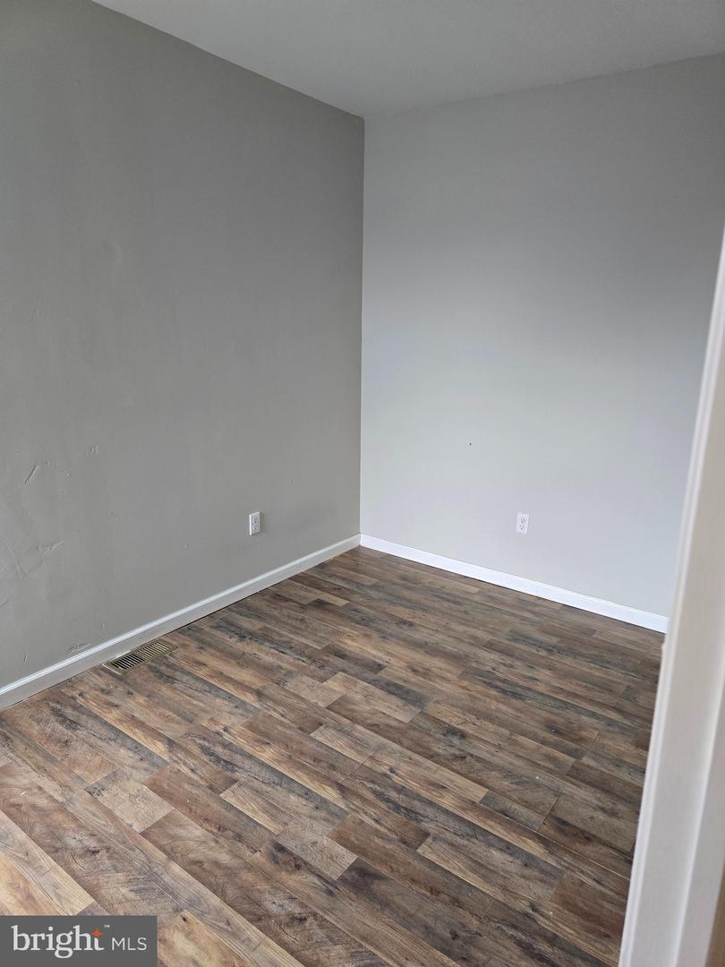 5608 Appletree St Property Photo 12