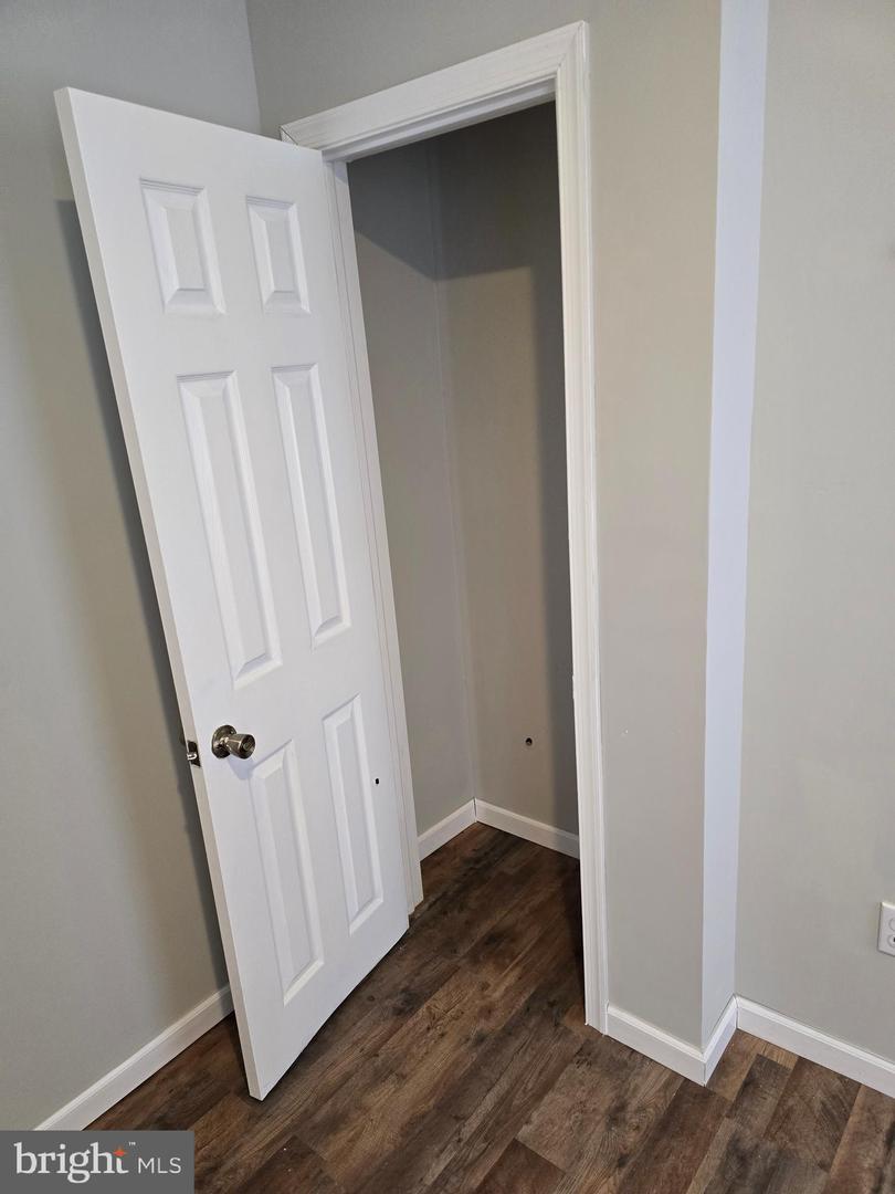 5608 Appletree St Property Photo 16