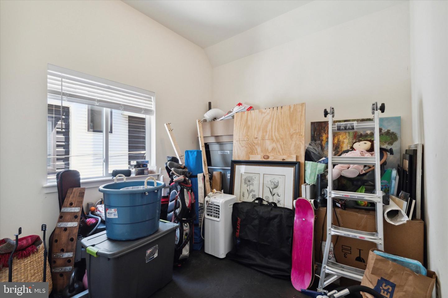 2303 E Dauphin St Property Photo 23