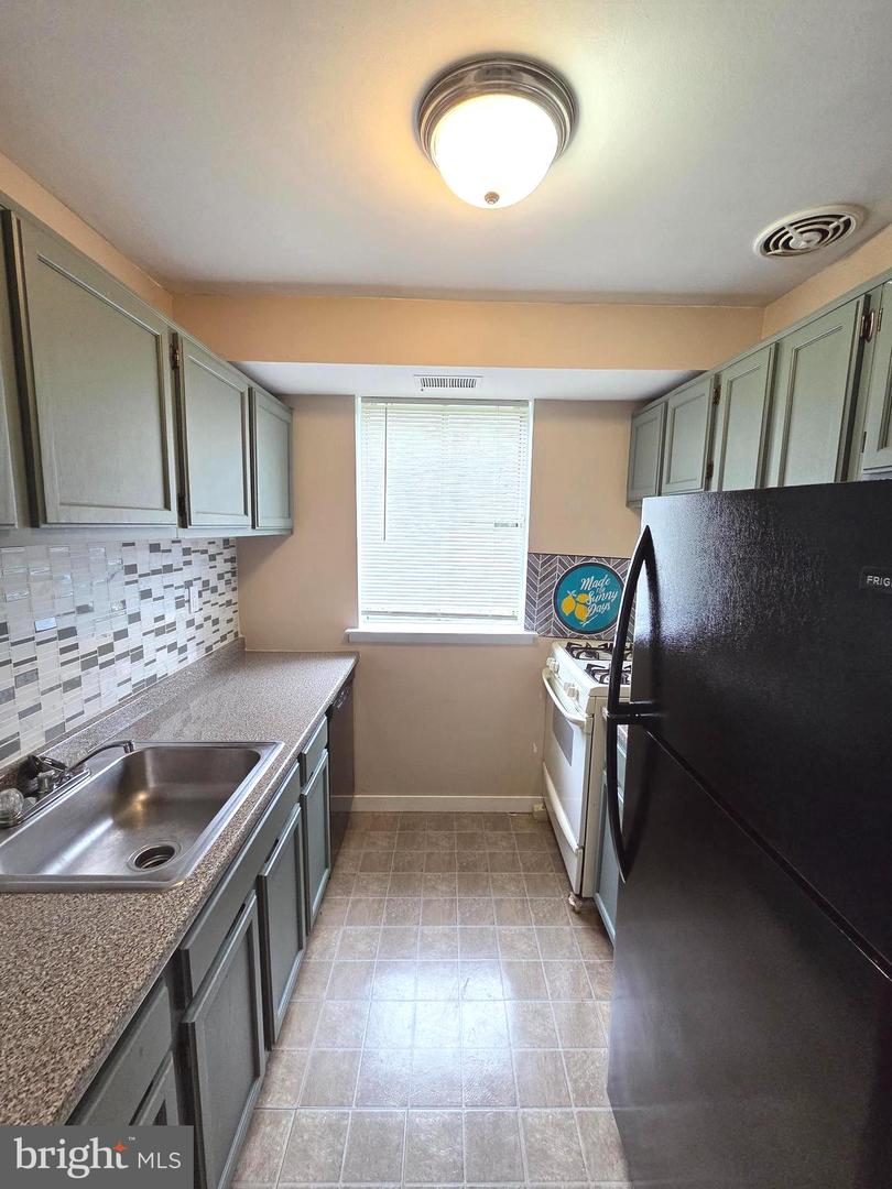 9921 Bustleton Ave #y3 Property Photo 7