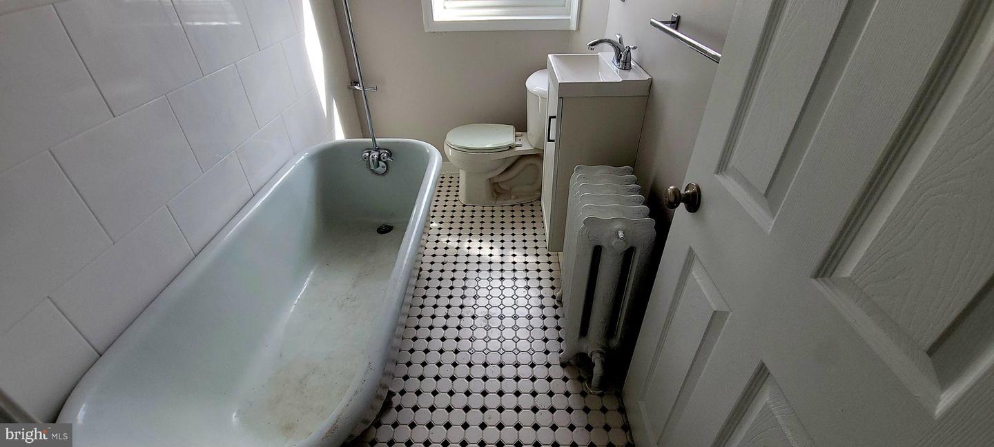4721 Princeton Ave Property Photo 8