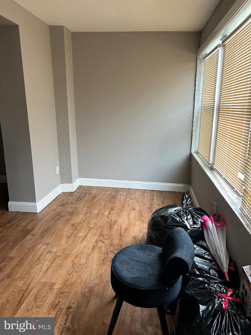 2610 S Sylmar St Property Photo 3