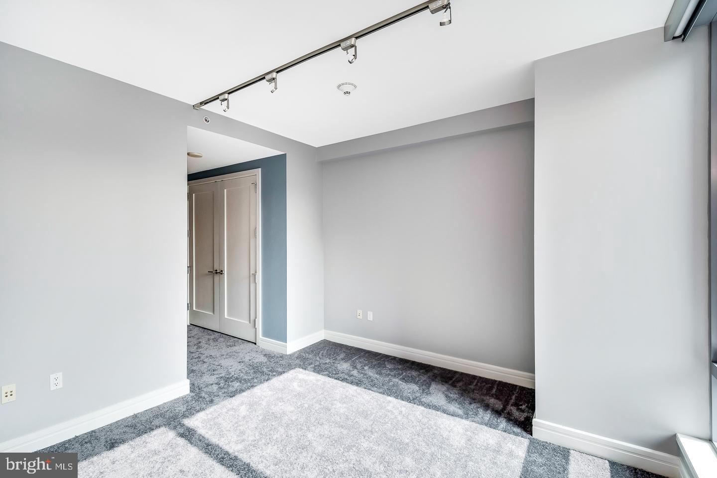 1414 S Penn Sq #20b Property Photo 31
