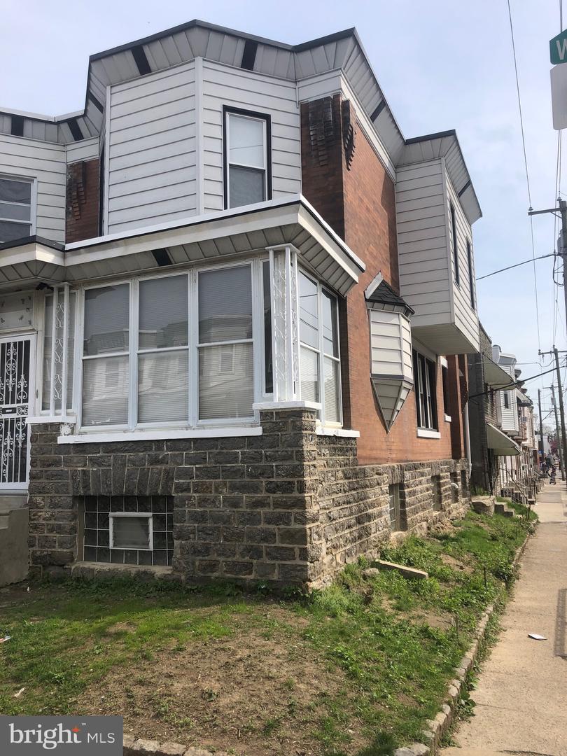 278 W WELLENS AVE Property Photo 1