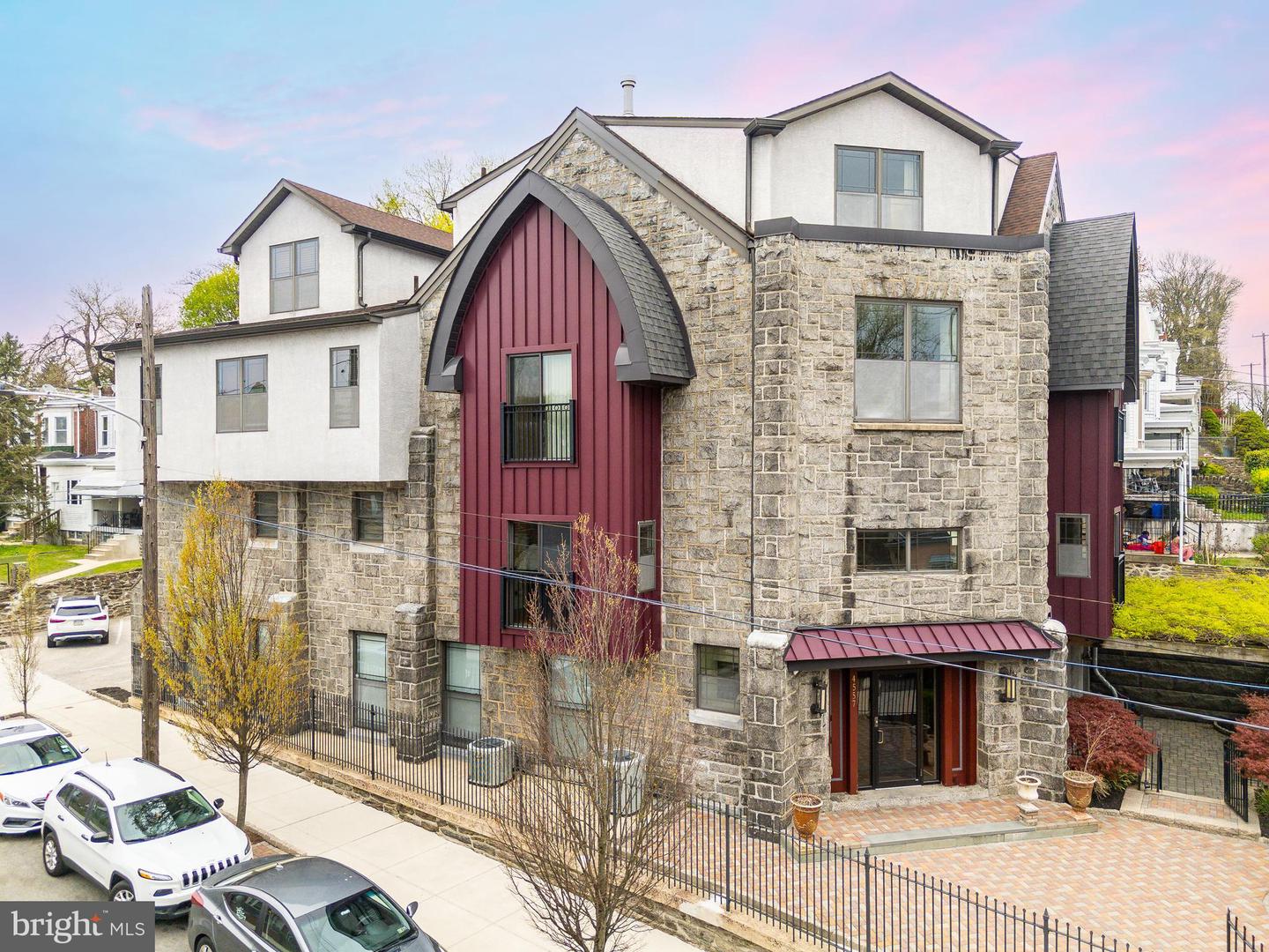 4557 Manayunk Ave Property Photo 3