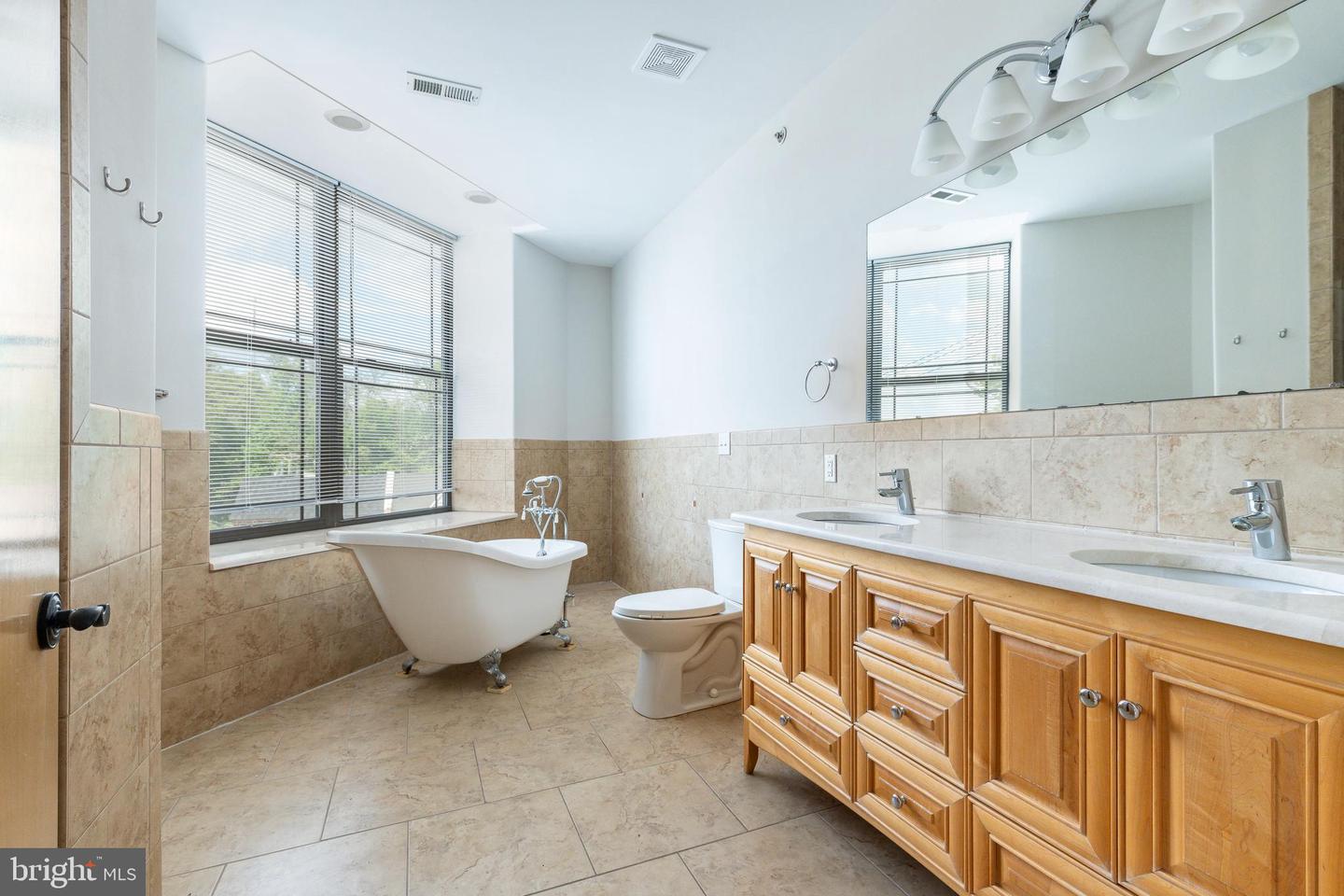4557 Manayunk Ave Property Photo 72