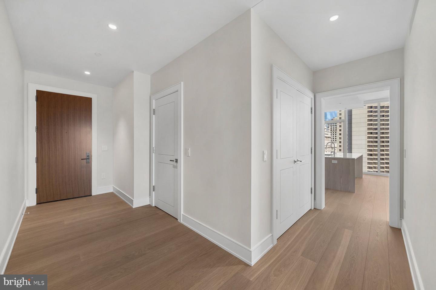 301 S Broad St #1902 Property Photo 5