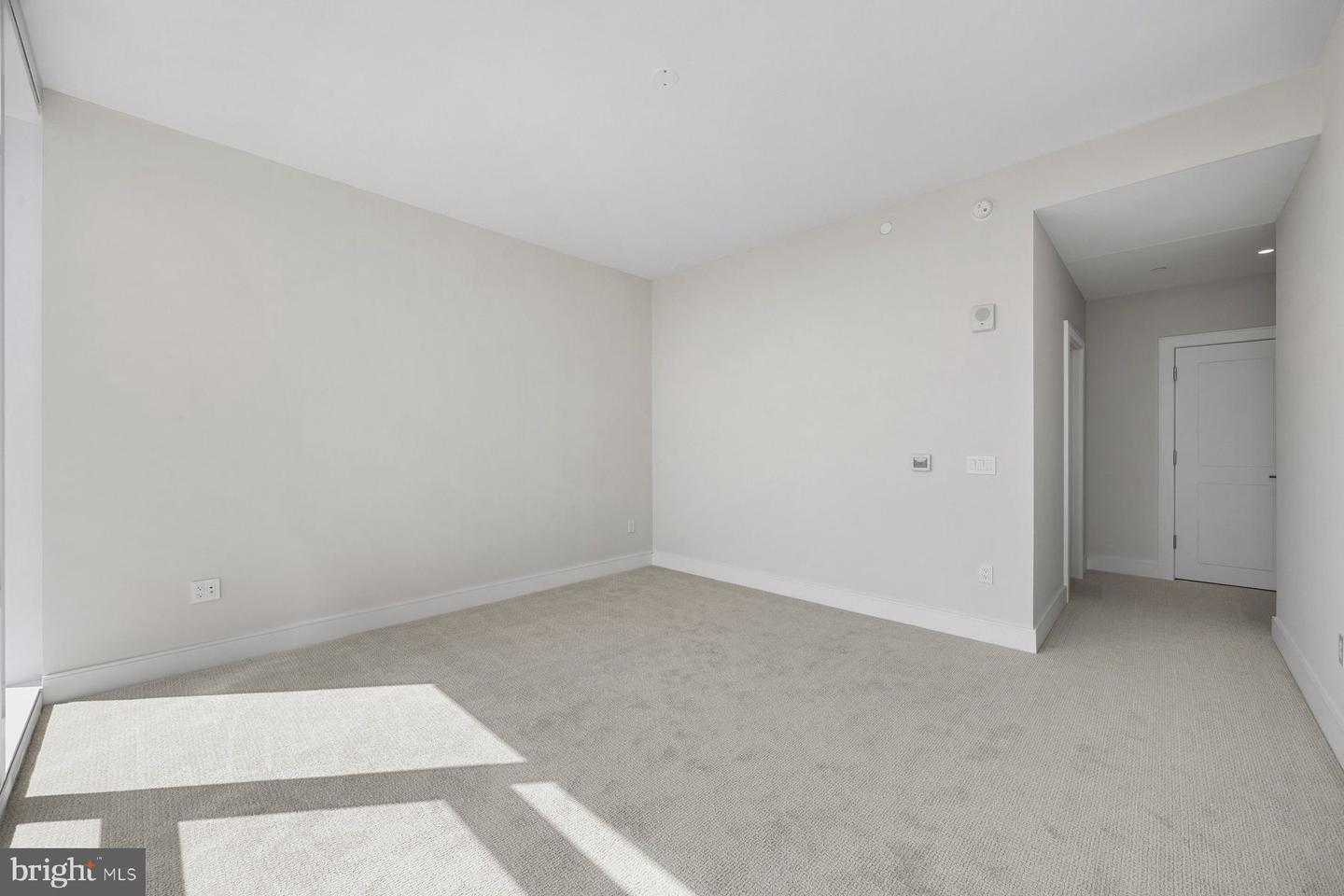 301 S Broad St #1902 Property Photo 21