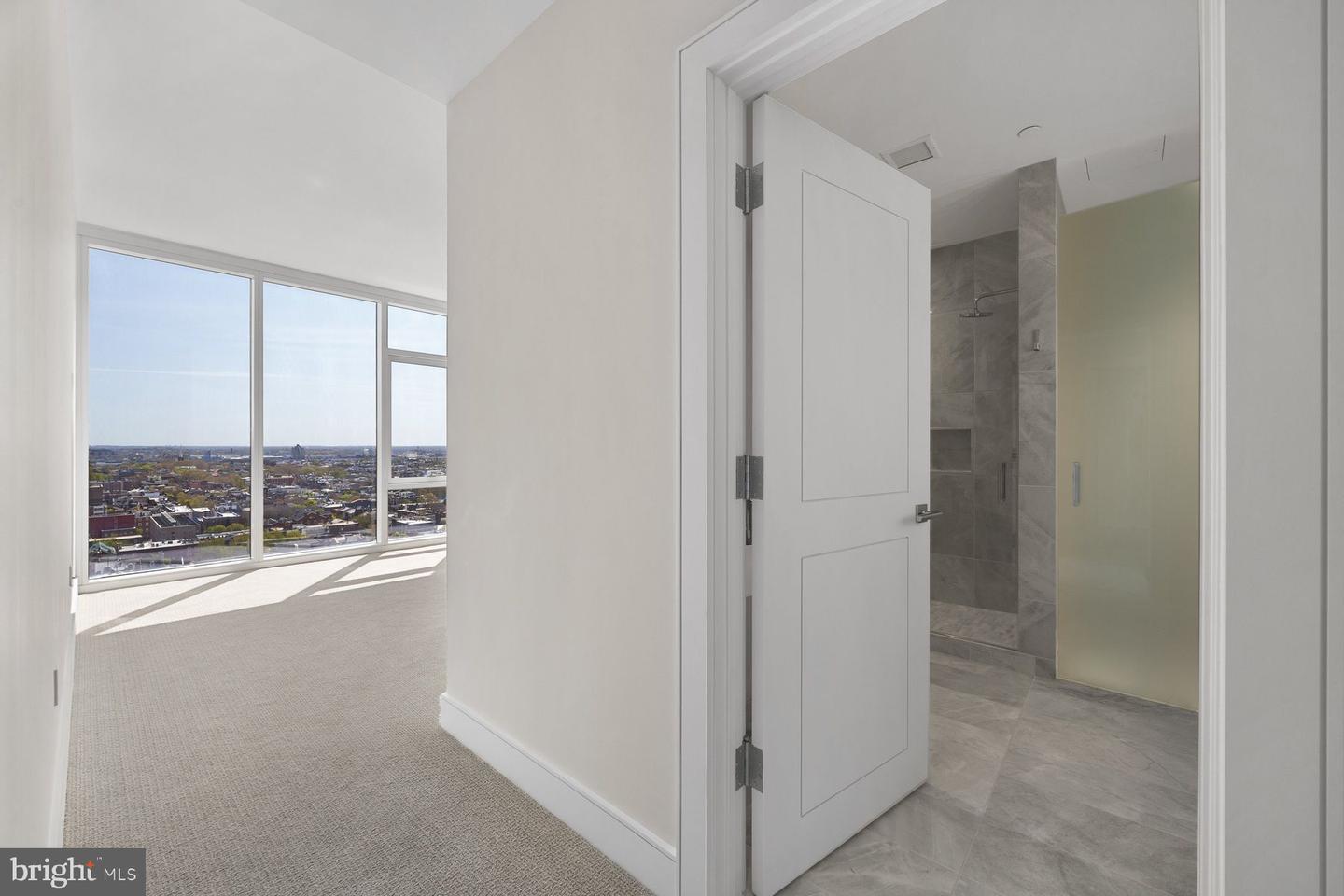 301 S Broad St #1902 Property Photo 22