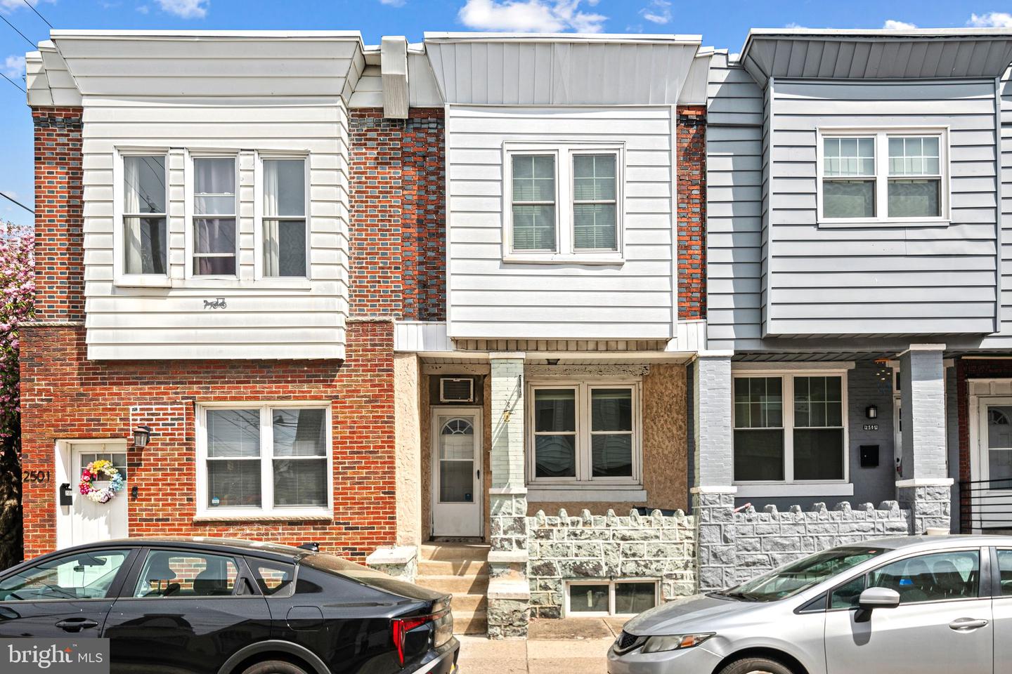 2503 S American St Property Photo