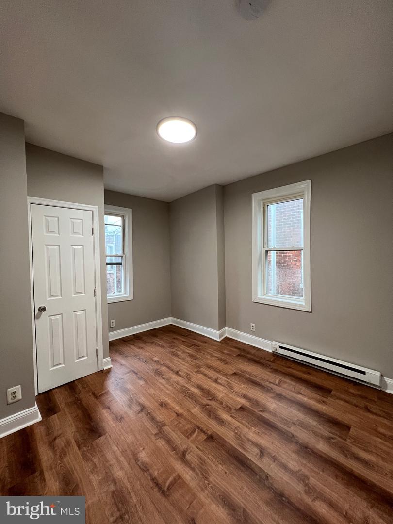 1312 N Alden St Property Photo 9