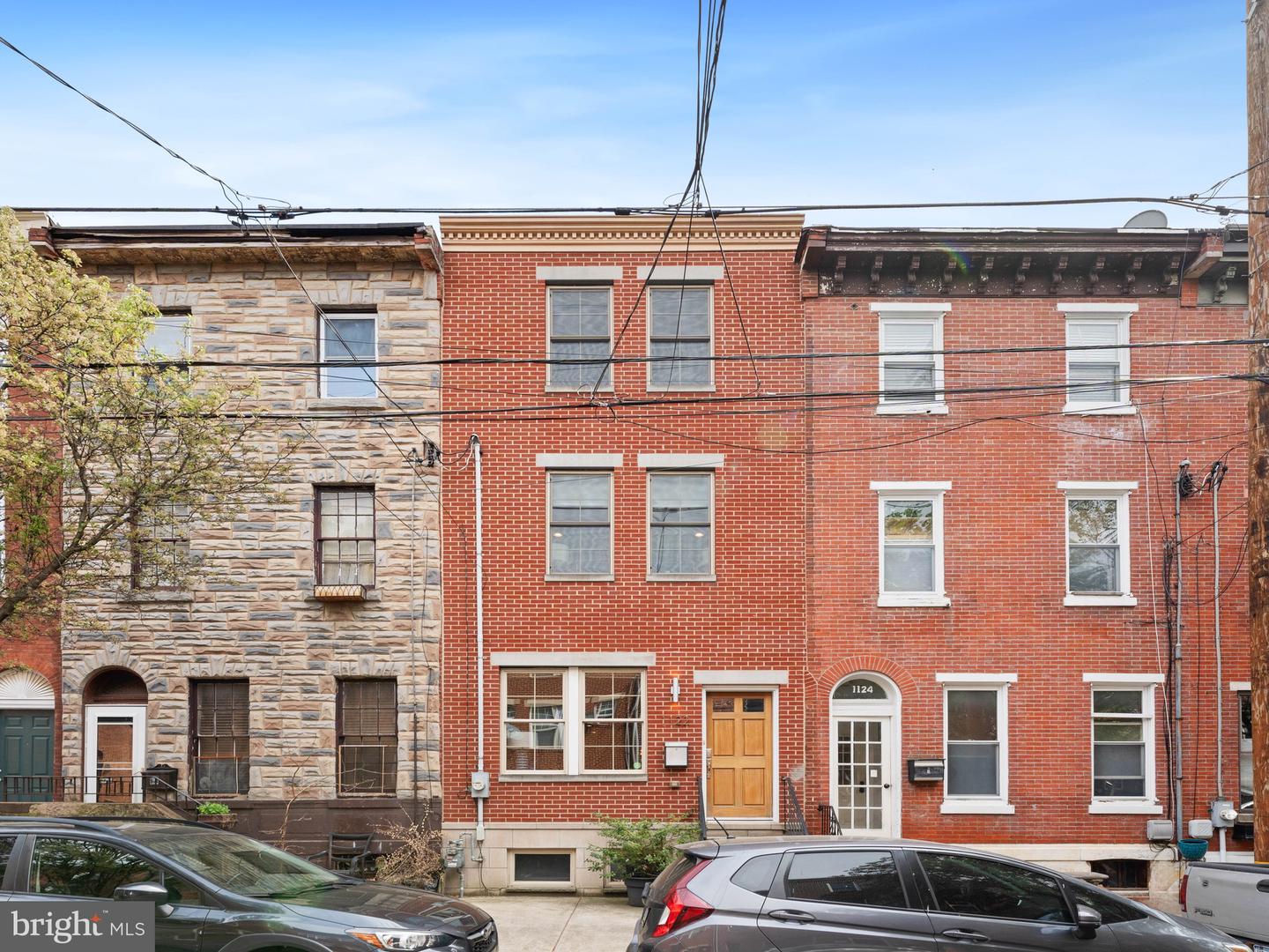 1122 Carpenter St Property Photo 1