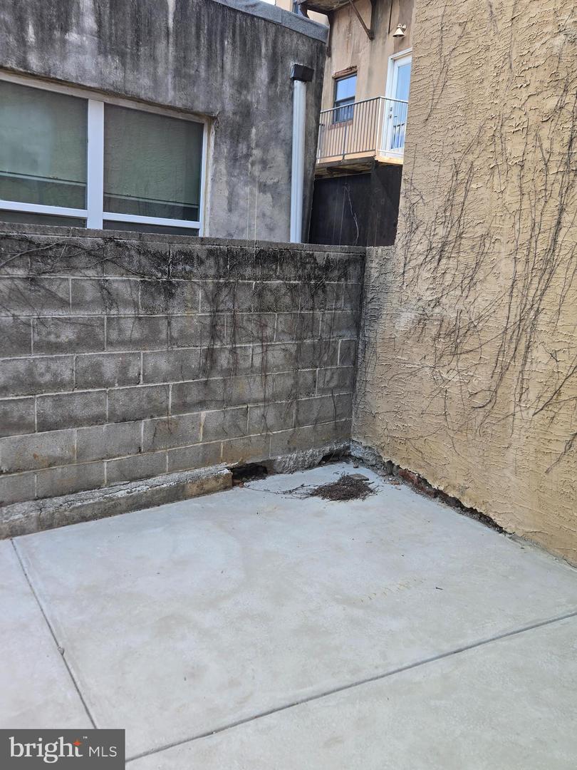 1406 E Moyamensing Ave Property Photo 18