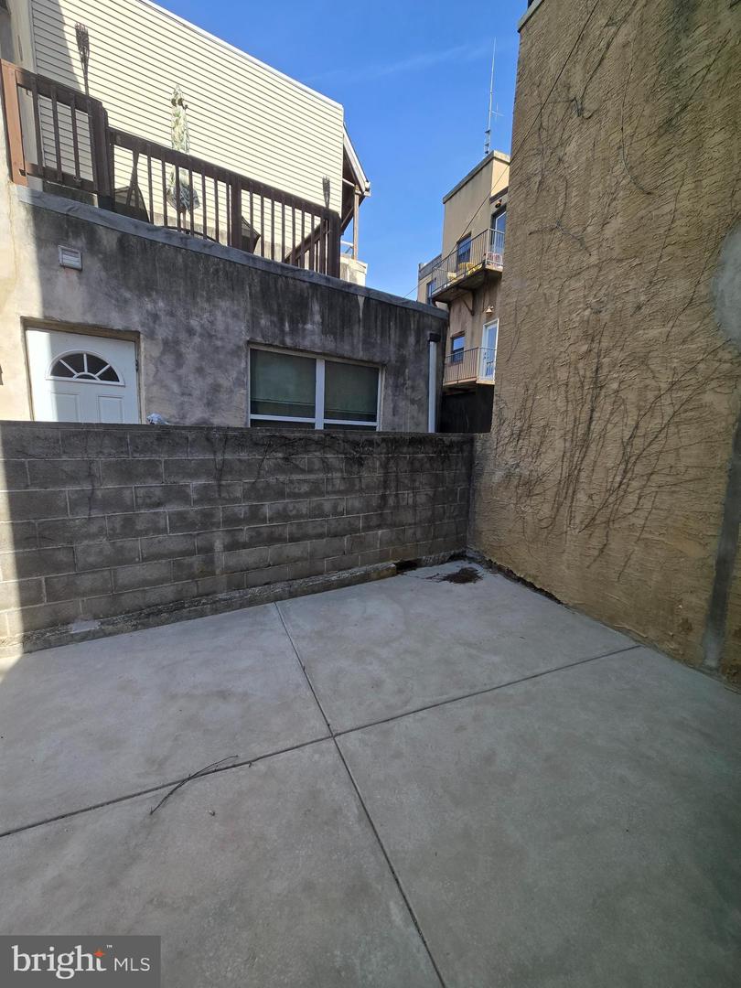 1406 E Moyamensing Ave Property Photo 19