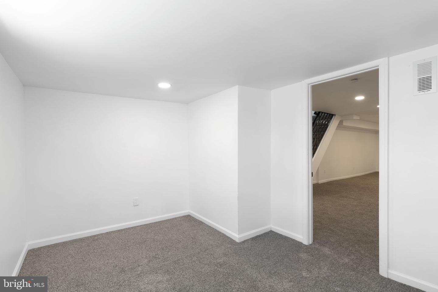 6436 Ogontz Ave Property Photo 24