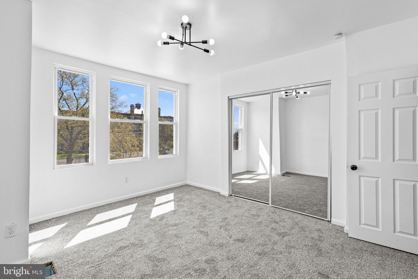 6436 Ogontz Ave Property Photo 35