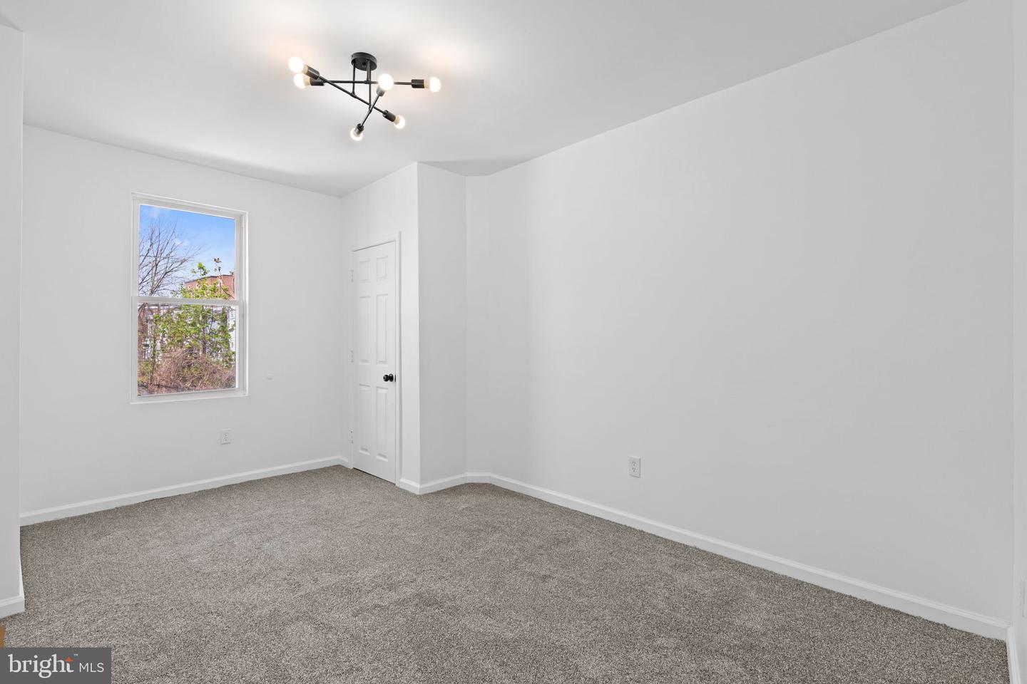 6436 Ogontz Ave Property Photo 37