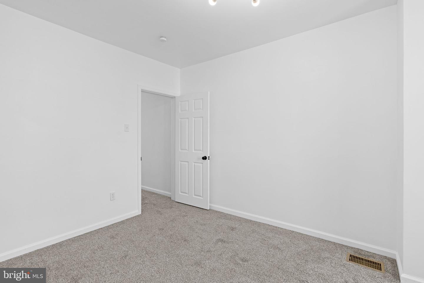 6436 Ogontz Ave Property Photo 43
