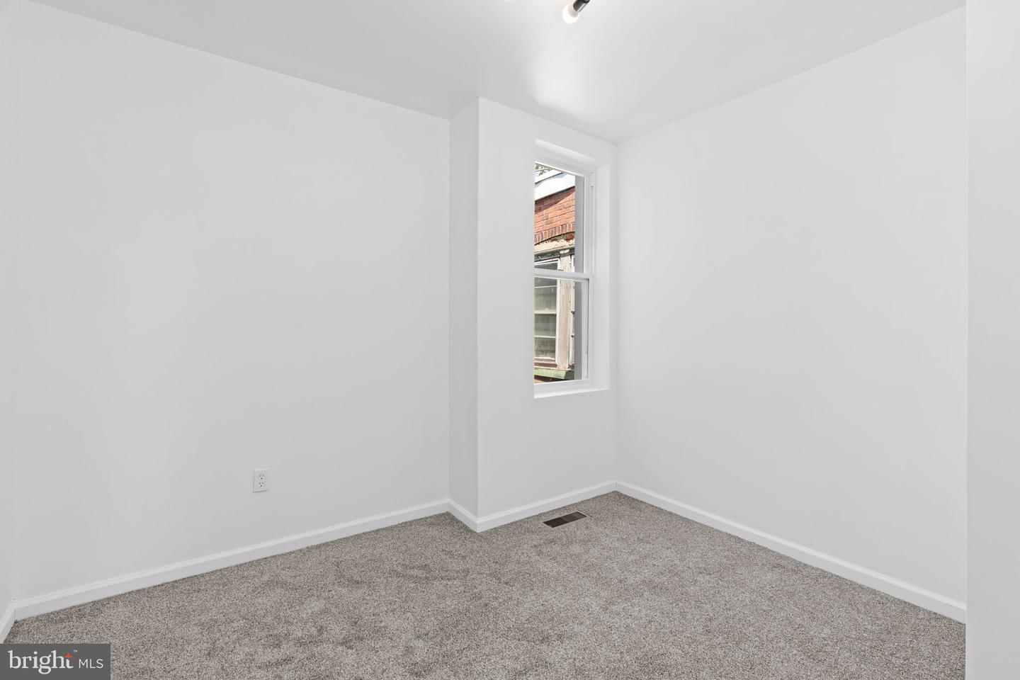 6436 Ogontz Ave Property Photo 44